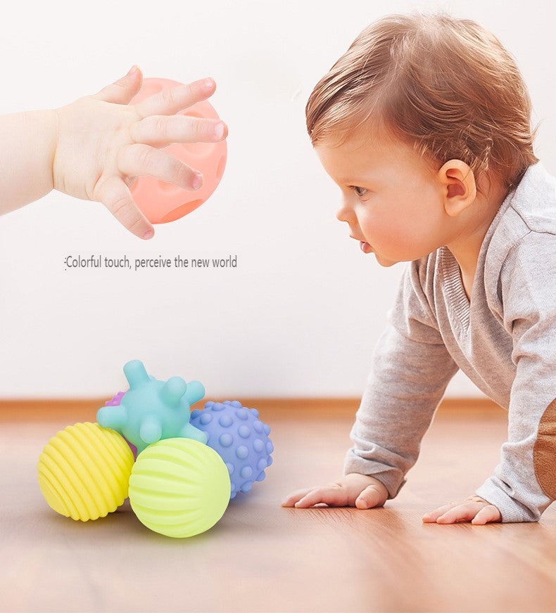 Balles Sensorielles Montessori MaMontessoriBox balles-sensorielles-montessori-mamontessoribox