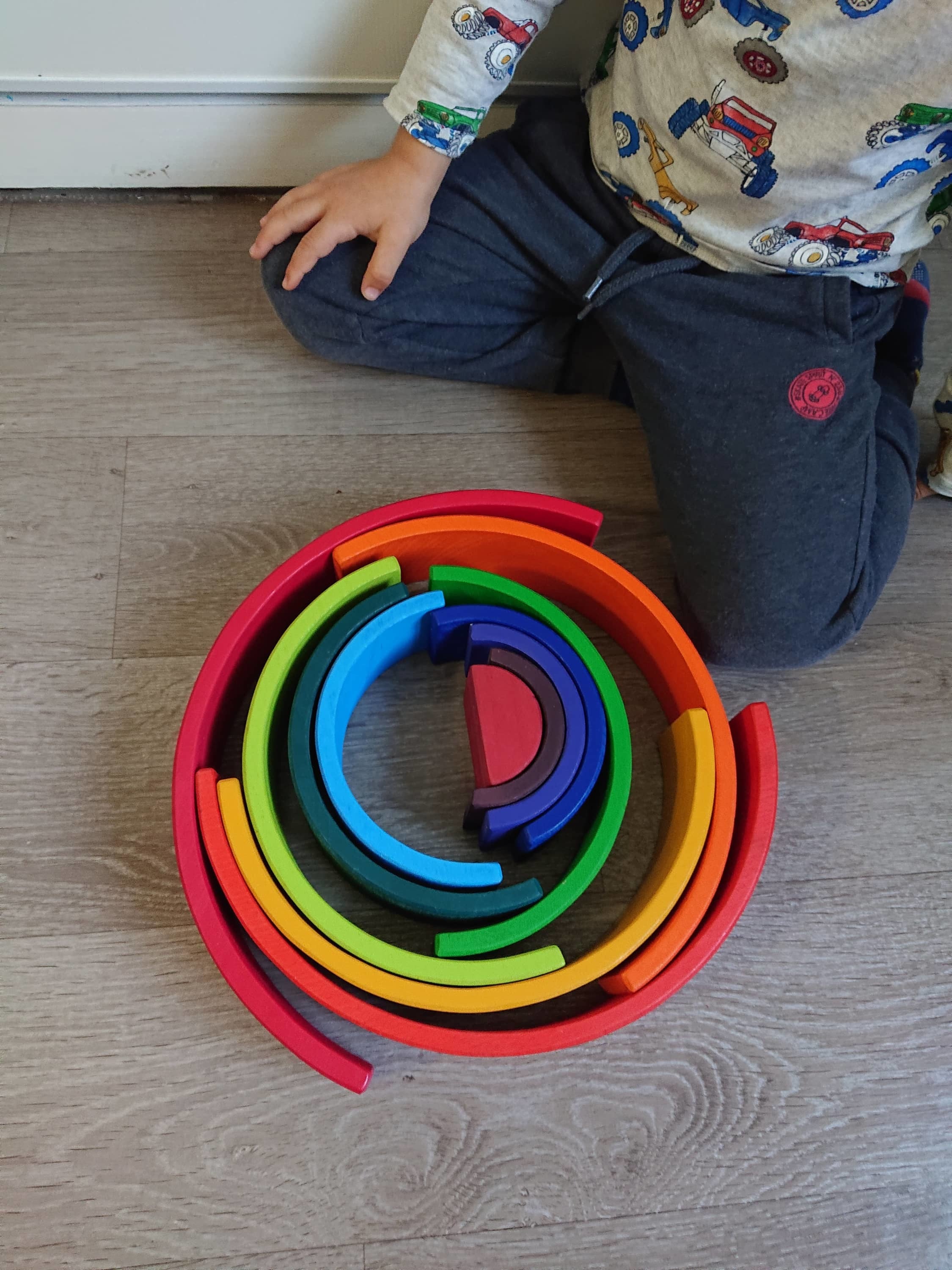 Arc en ciel de construction Montessori - MaMontessoriBox