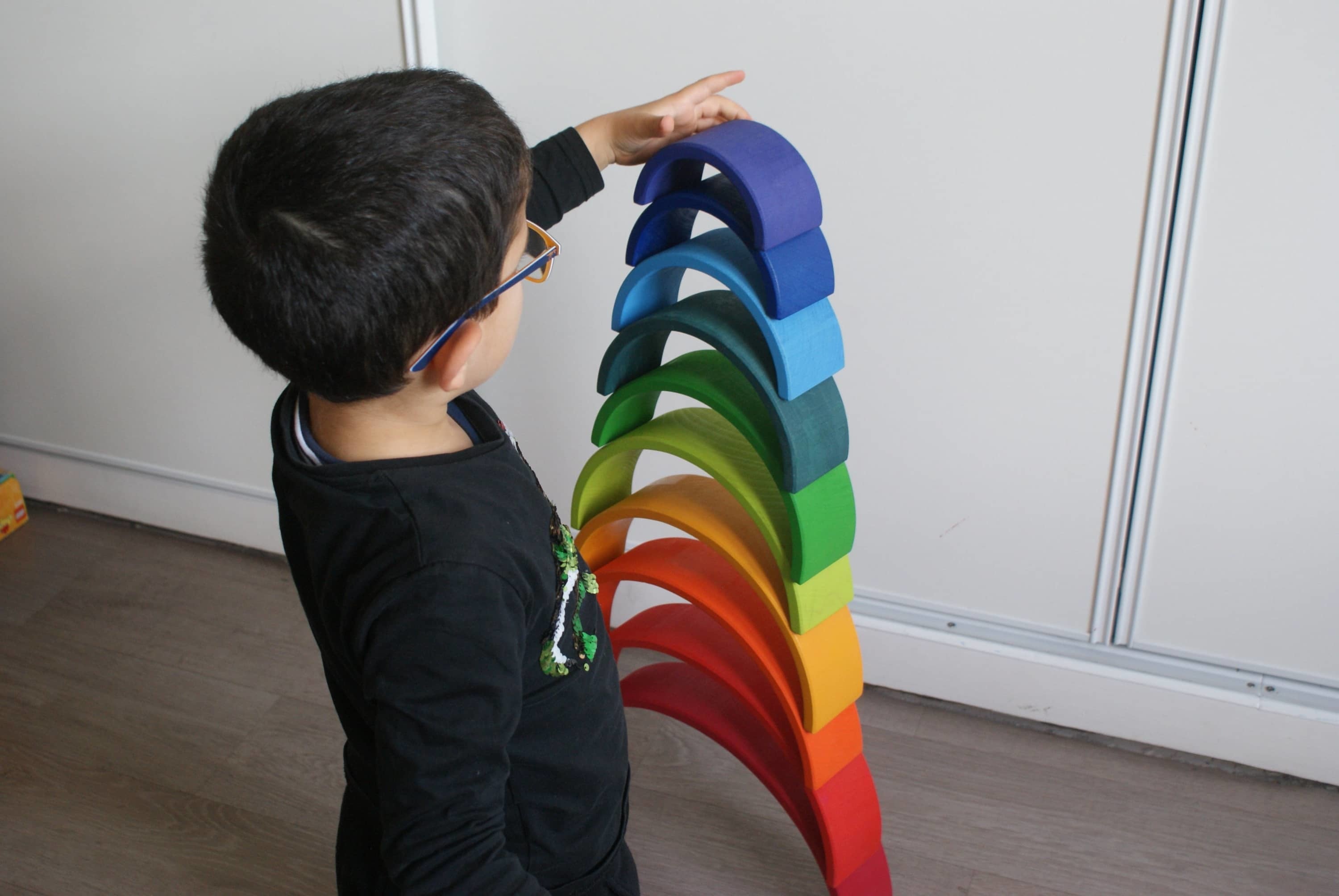 Arc en ciel de construction Montessori - MaMontessoriBox