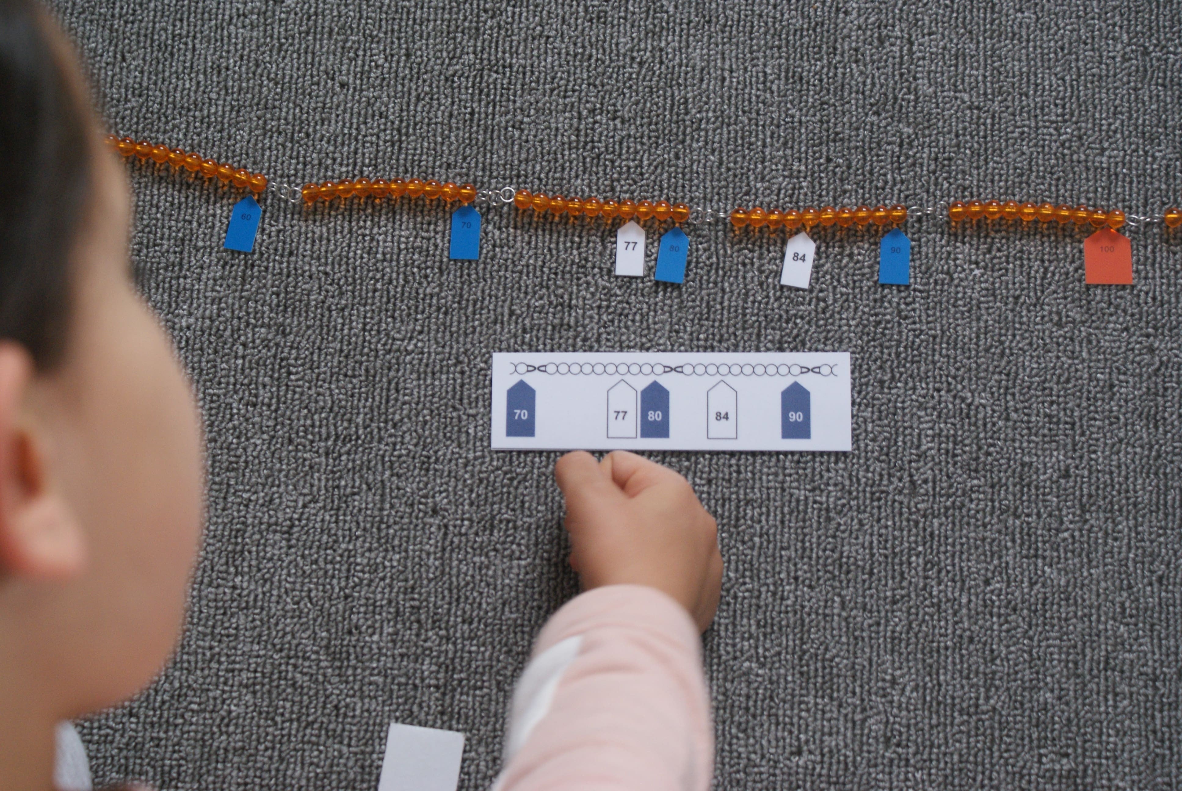 Chaîne de 1000 Montessori - MaMontessoriBox