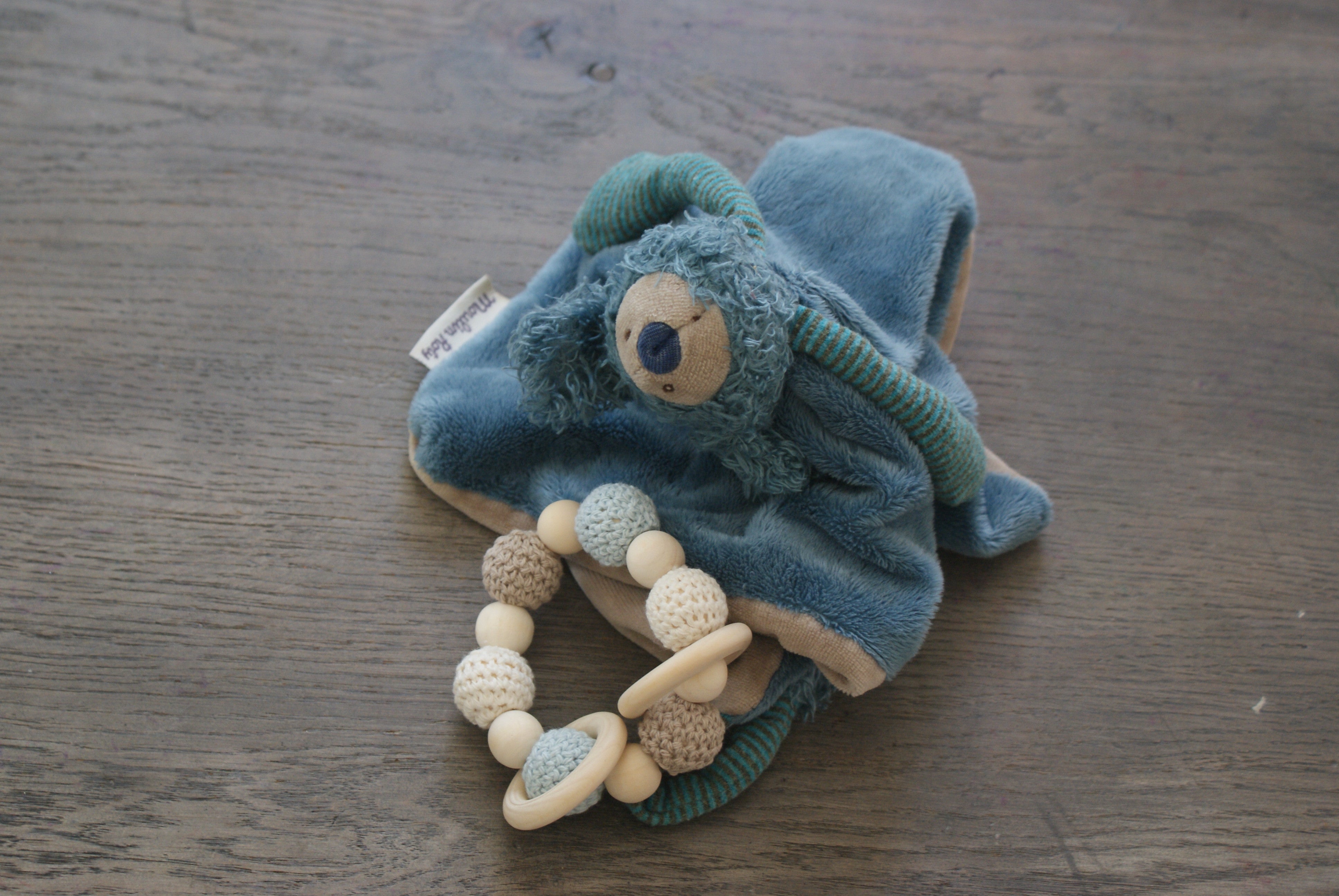 Hochet bébé bois & crochet