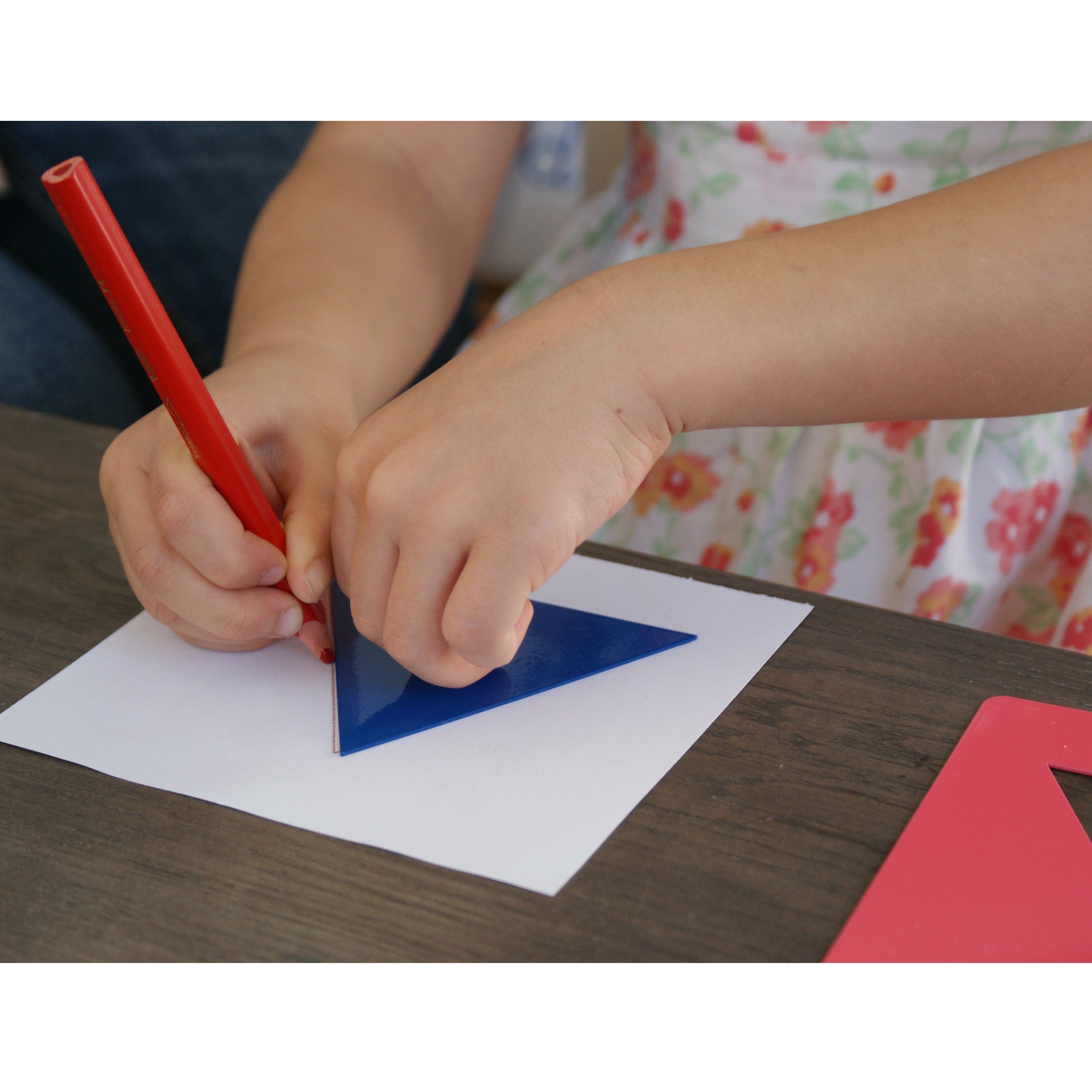 Lot de 10 Formes à Dessin Métalliques Montessori - MaMontessoriBox