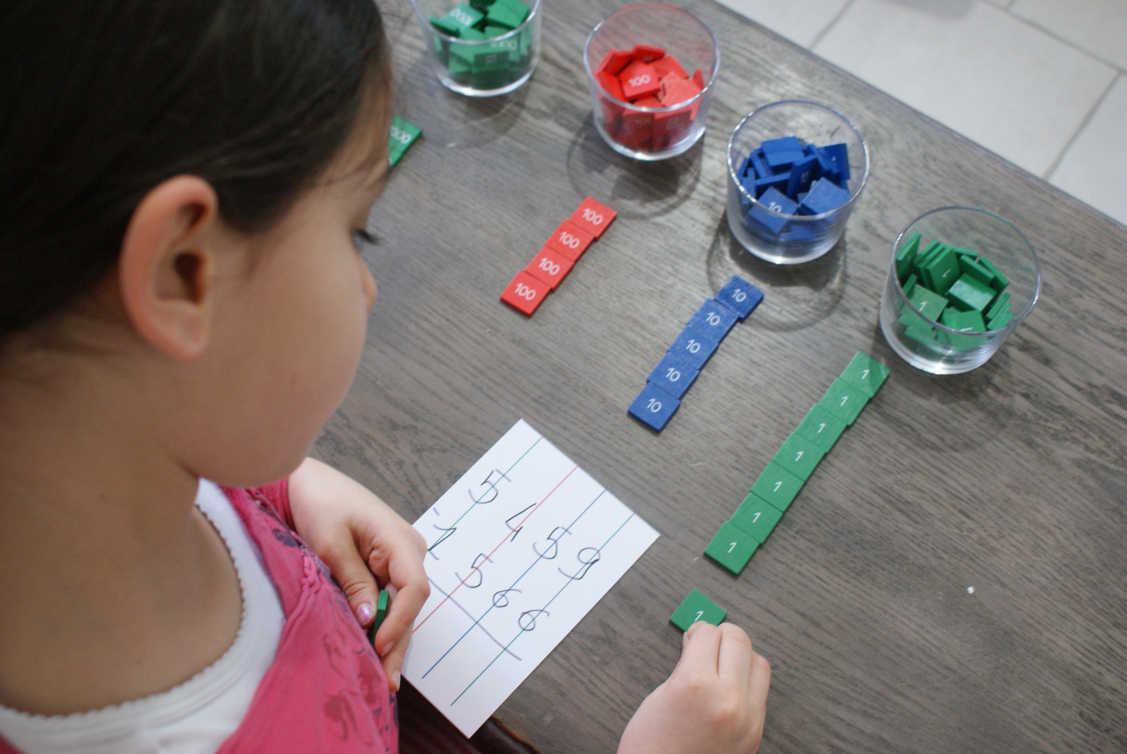 Jeu de timbres mathématiques Montessori Smo-moon - Jouet en bois Jeu de timbres mathématiques Montessori Smo-moon - Jouet en bois
