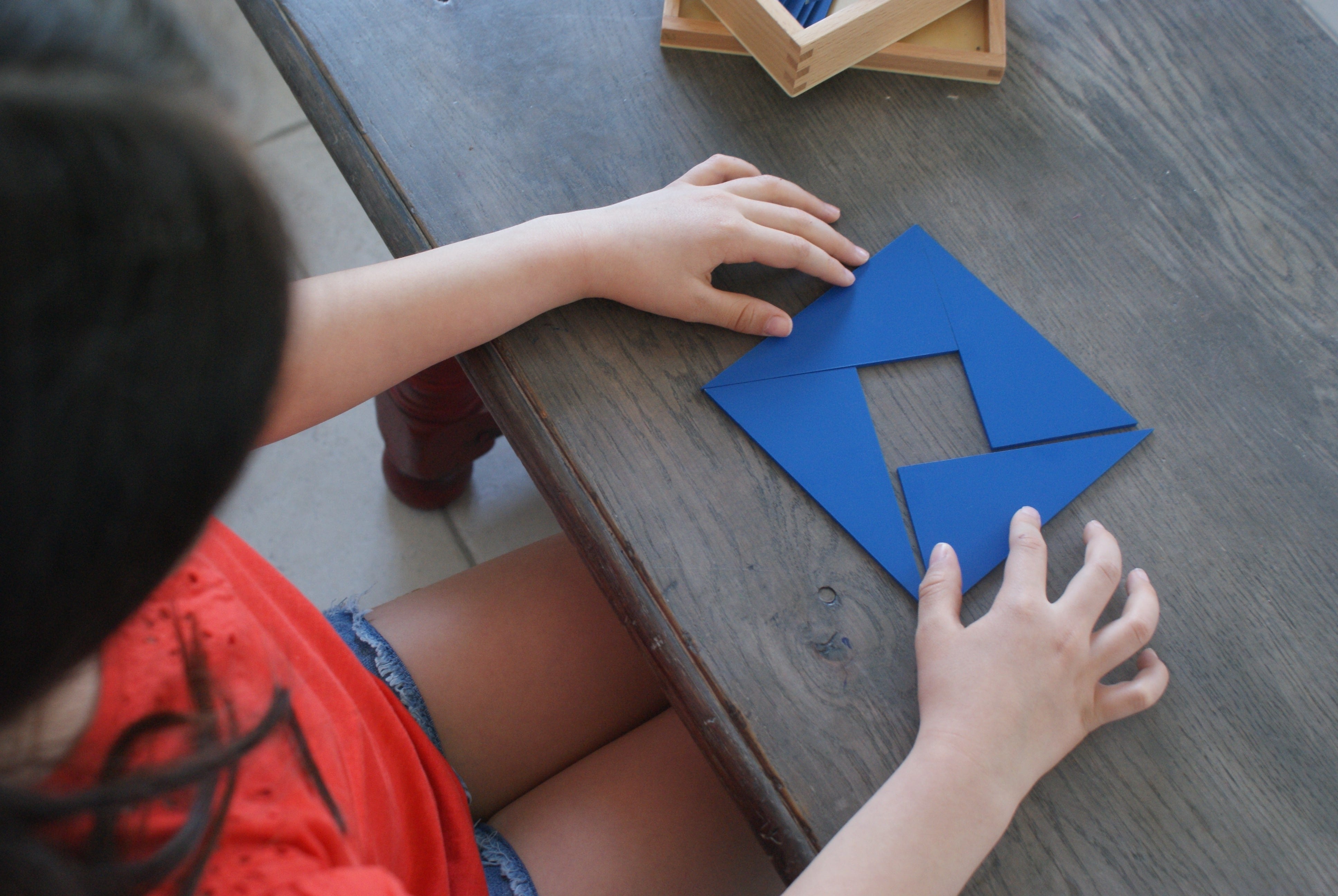 Triangles constructeurs Montessori - MaMontessoriBox