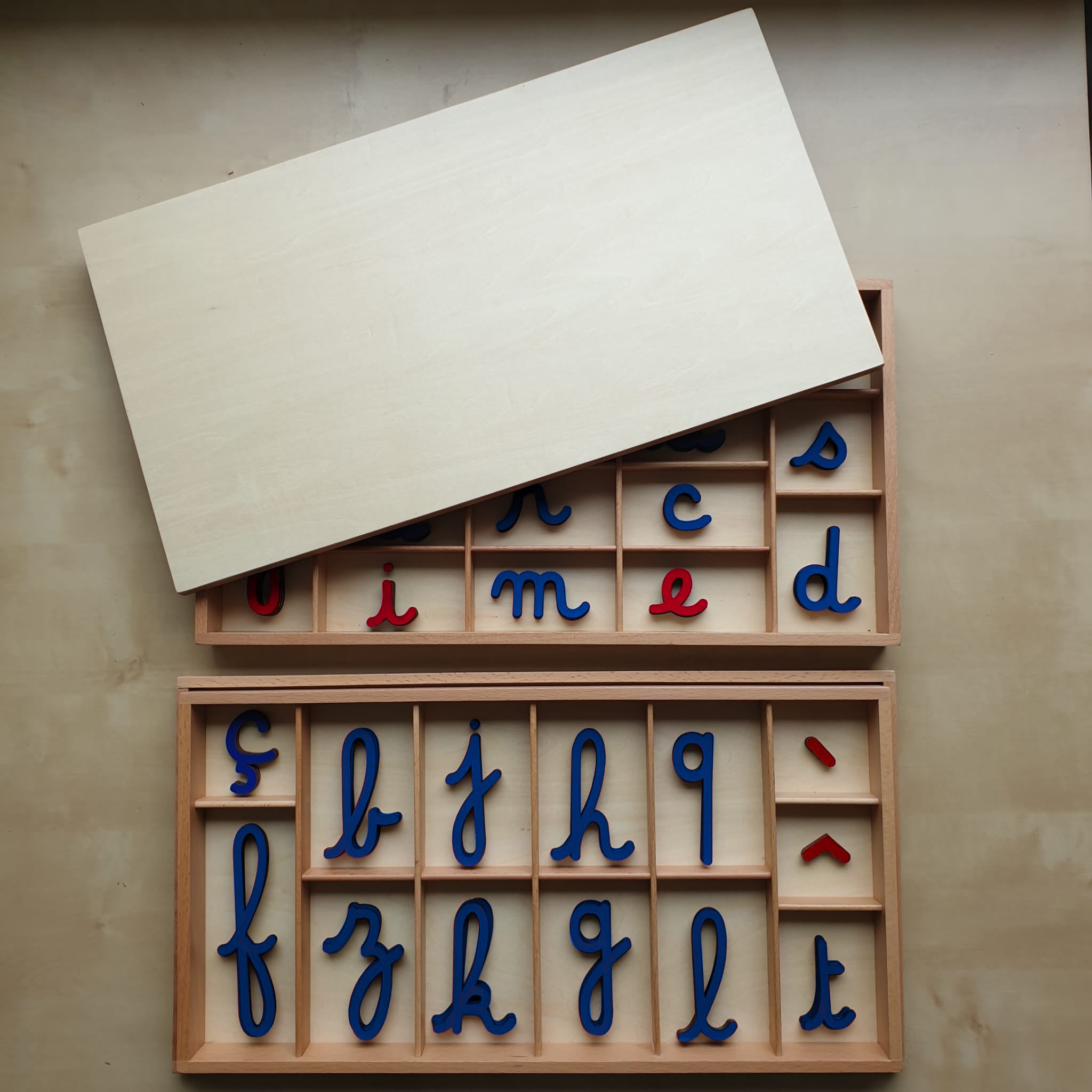 Pack lettres et digrammes Mobiles Cursifs Montessori et boîtes rangement - MaMontessoriBox